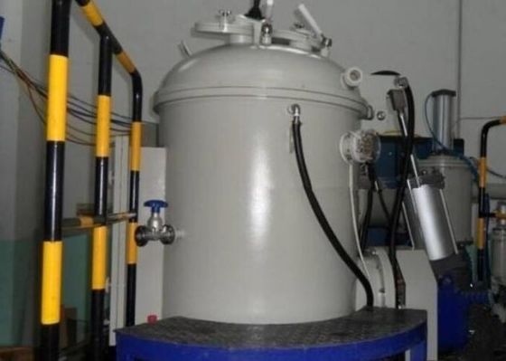 Forneau de fusion par induction sous vide à haut rendement pour la fusion de cuivre / aluminium